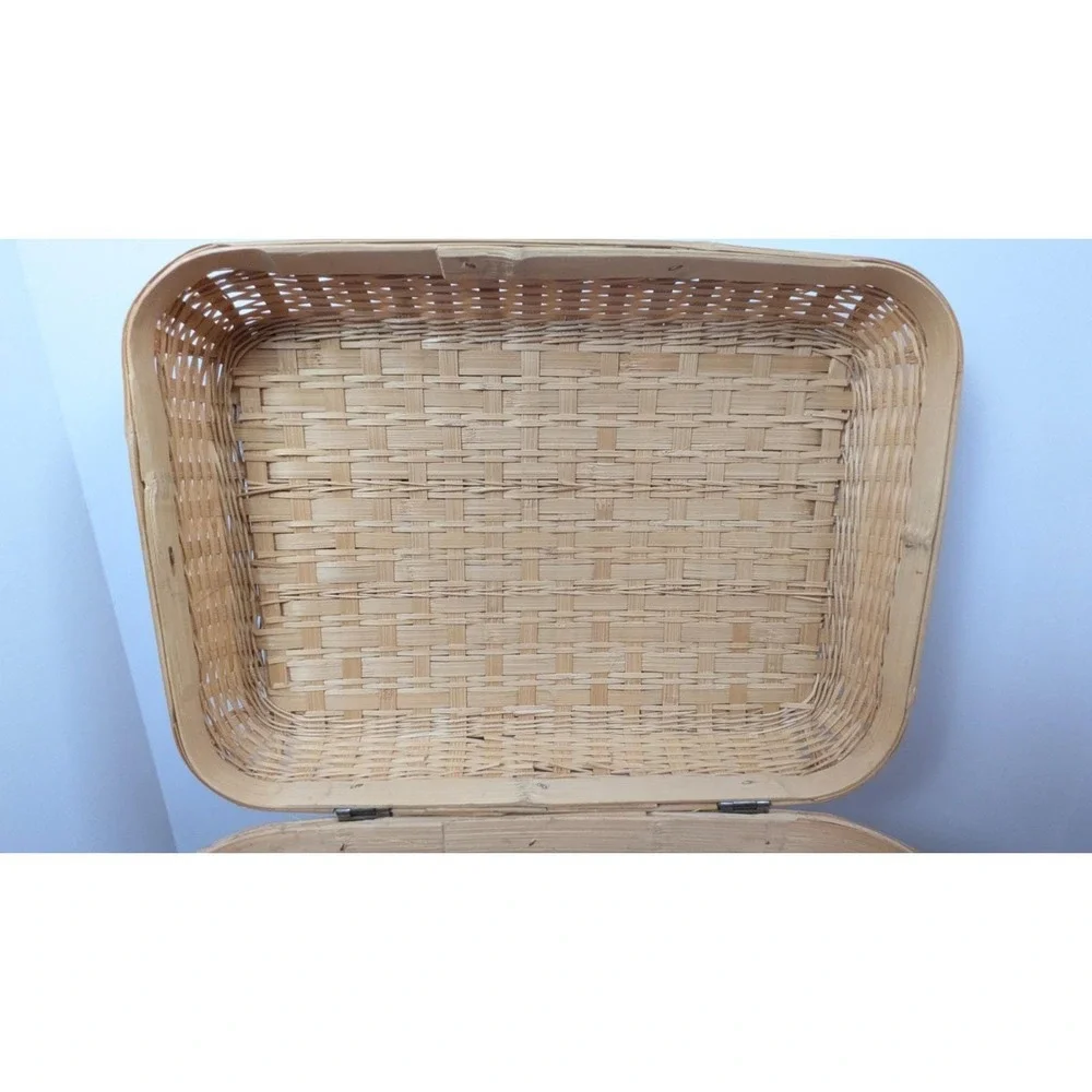 Vintage Woven Wicker Picnic Basket Hinged Lid Folding Handles Storage Tote Brown
